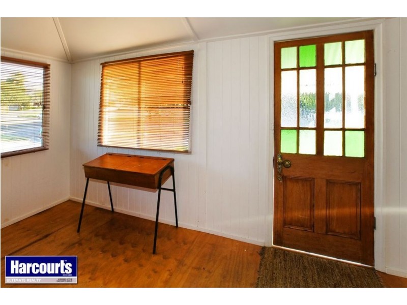 173 Rainbow St, Sandgate QLD 4017