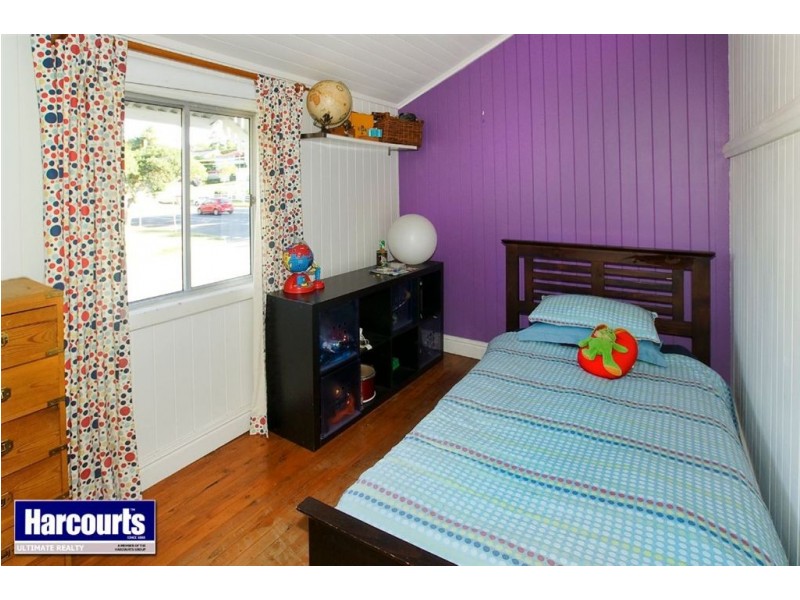 173 Rainbow St, Sandgate QLD 4017
