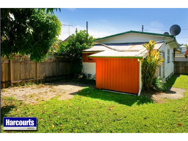 14 Inglis Street, Woody Point QLD 4019