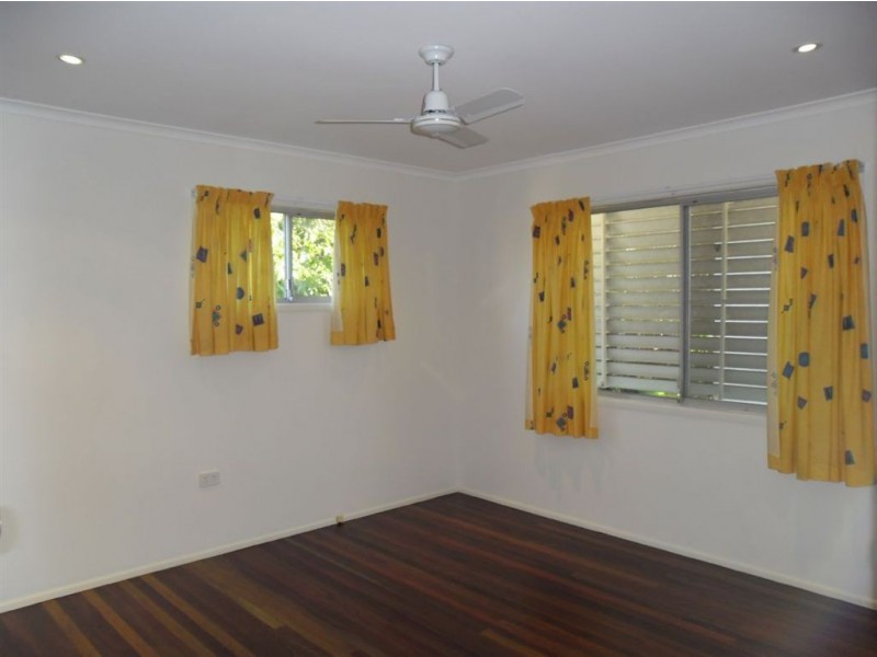 17 Ella Street, Redcliffe QLD 4020