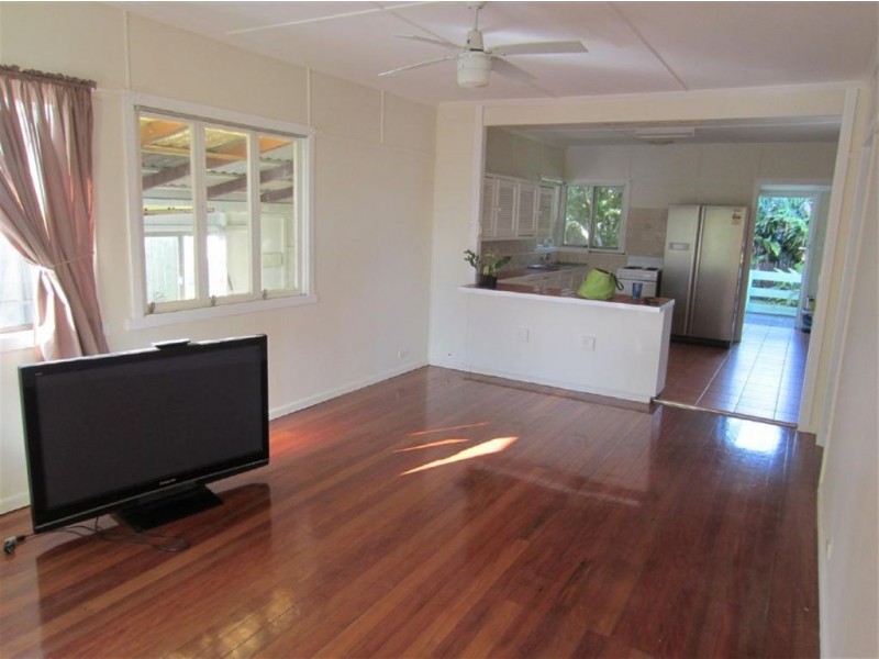 47 Higlett Street, Scarborough QLD 4020