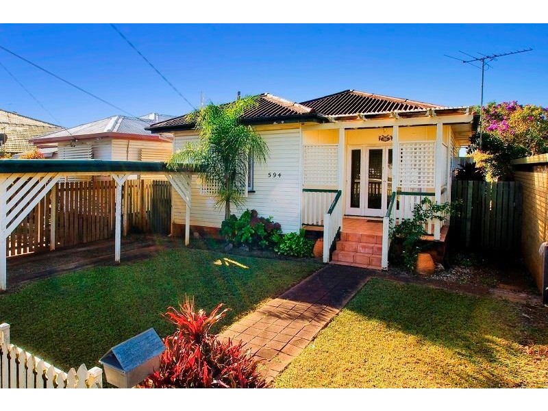 594 Oxley Avenue, Scarborough QLD 4020