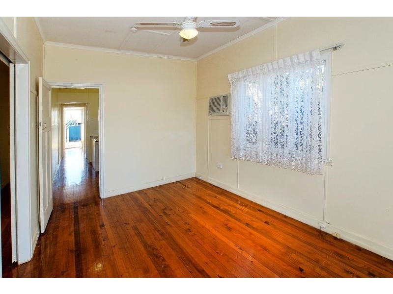 594 Oxley Avenue, Scarborough QLD 4020
