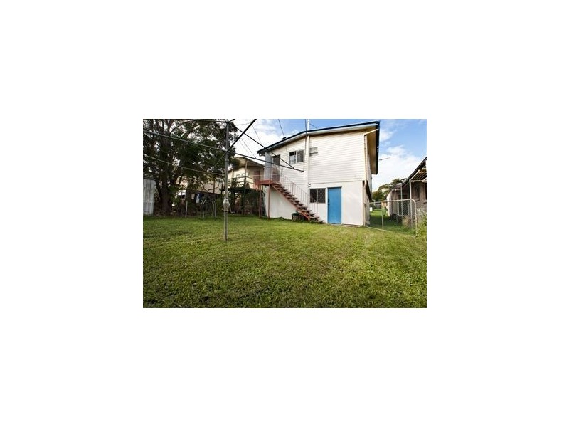 61 Donald Street, Woody Point QLD 4019