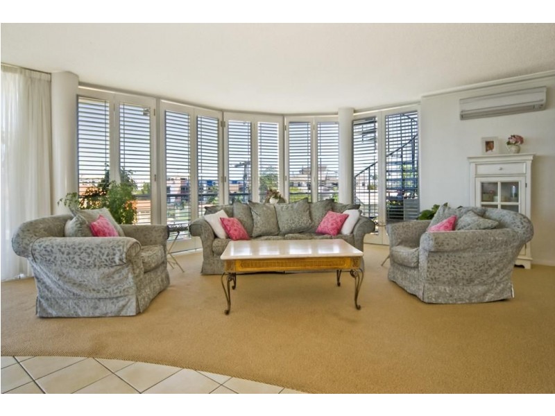 4/179 Landsborough Avenue, Scarborough QLD 4020