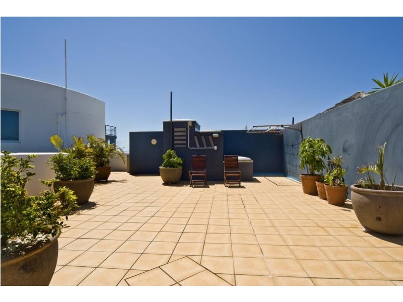 4/179 Landsborough Avenue, Scarborough QLD 4020