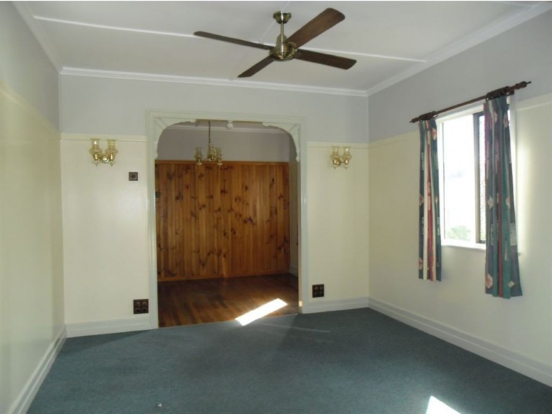 4 Frawley Street, Scarborough QLD 4020