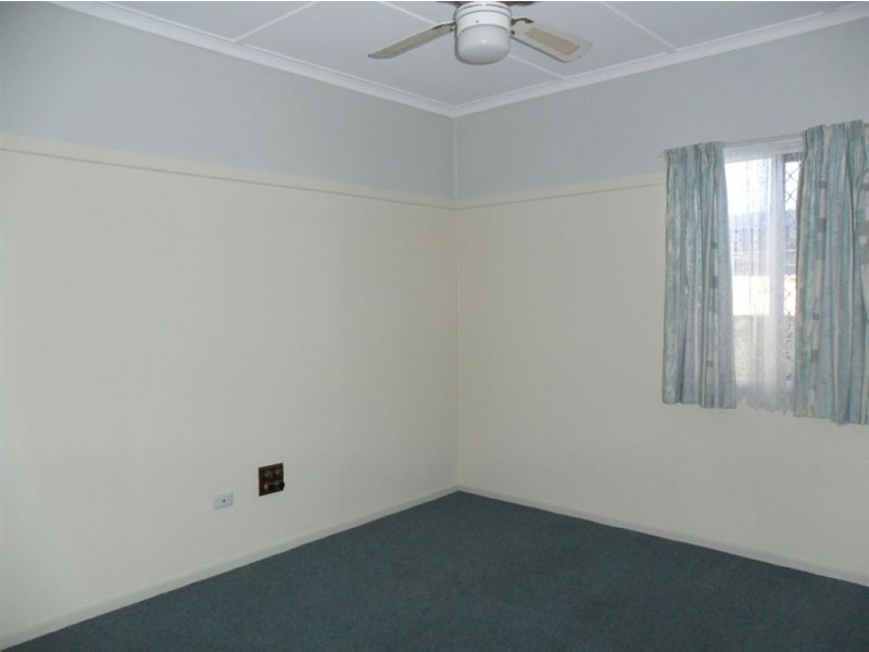 4 Frawley Street, Scarborough QLD 4020