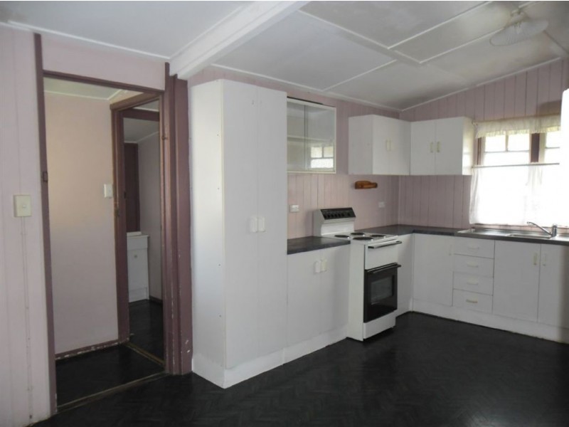 37 Robertson Ave, Margate QLD 4019