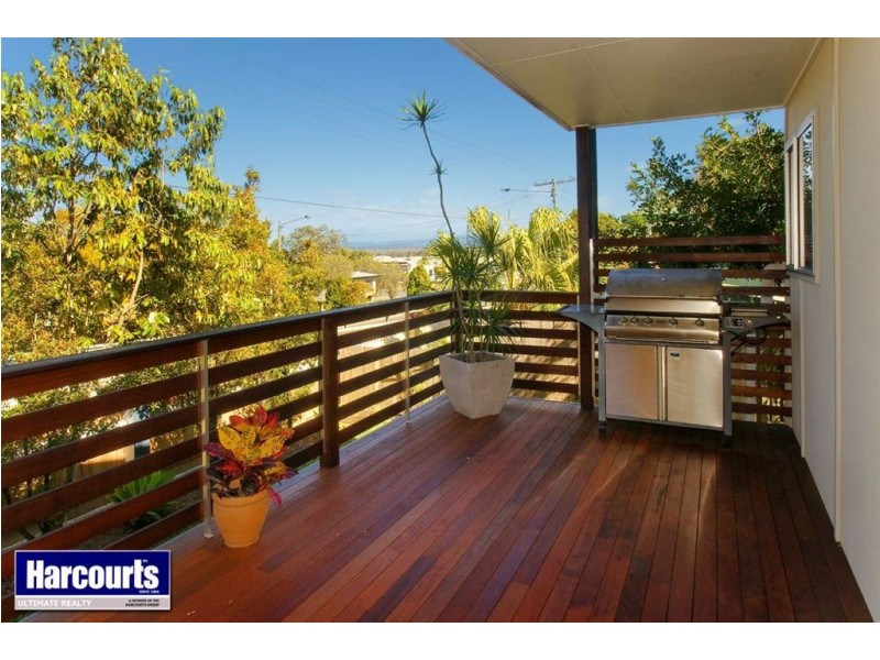 242 MacDonnell Road, Clontarf QLD 4019