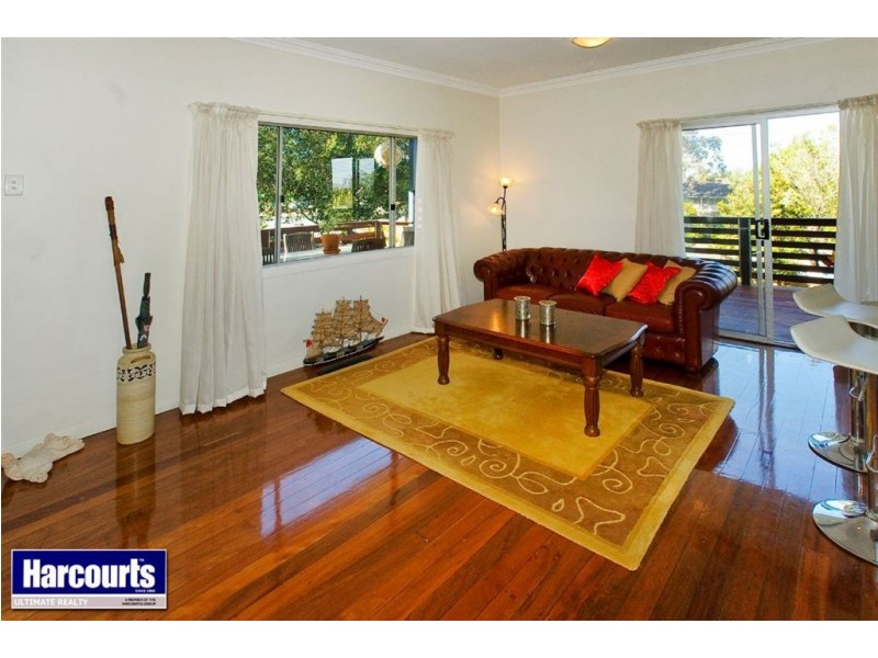 242 MacDonnell Road, Clontarf QLD 4019