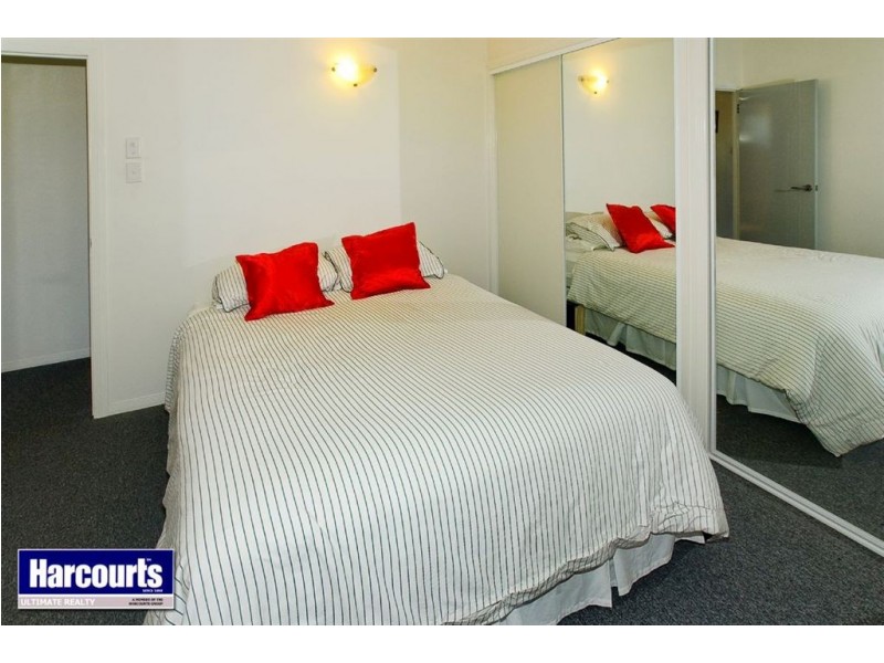 242 MacDonnell Road, Clontarf QLD 4019