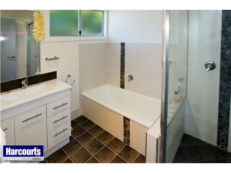 242 MacDonnell Road, Clontarf QLD 4019