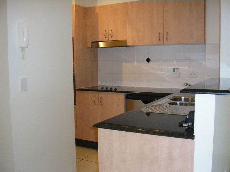 4/72 Sutton Street, Redcliffe QLD 4020