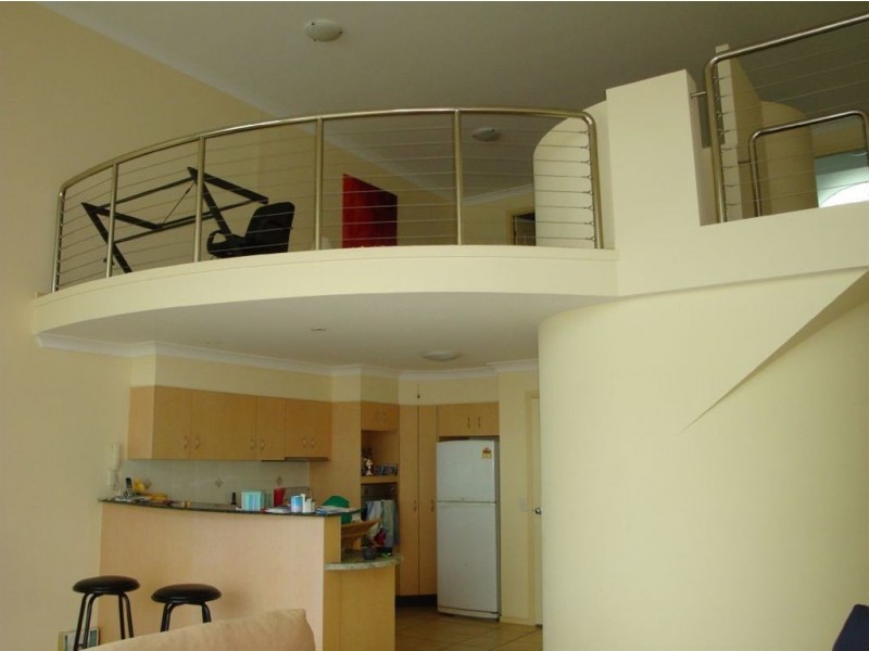 28/94-98 Prince Edward Parade, Scarborough QLD 4020