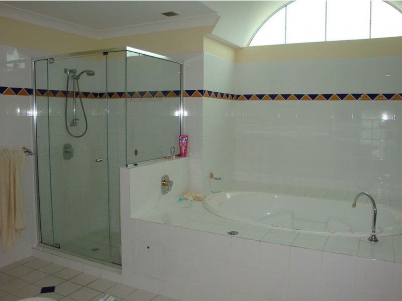 28/94-98 Prince Edward Parade, Scarborough QLD 4020