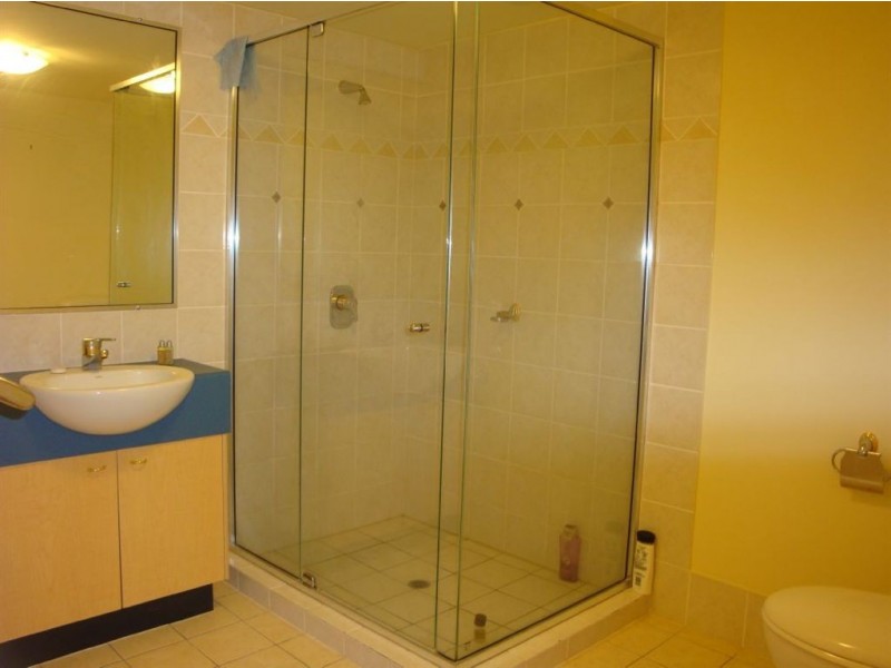 28/94-98 Prince Edward Parade, Scarborough QLD 4020