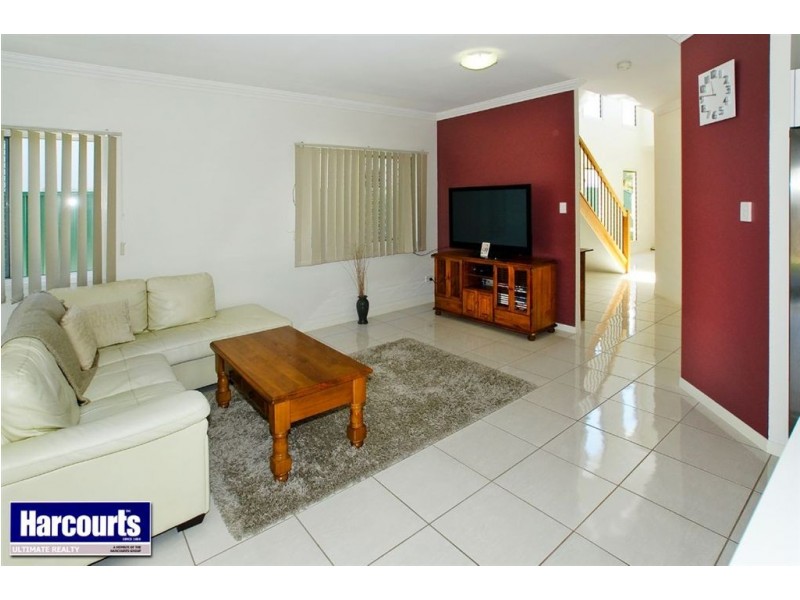 9 Garnet Street, Scarborough QLD 4020