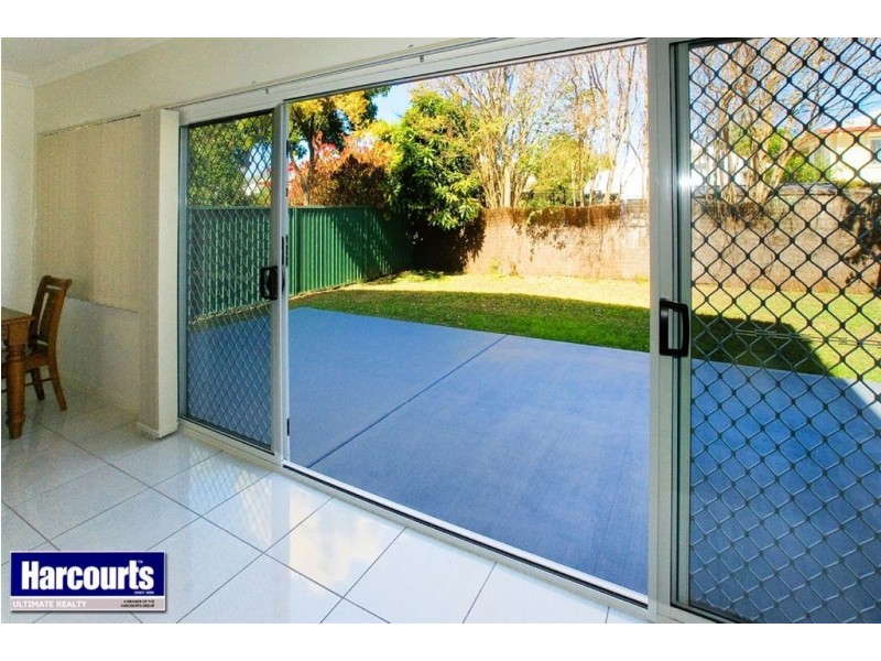 9 Garnet Street, Scarborough QLD 4020