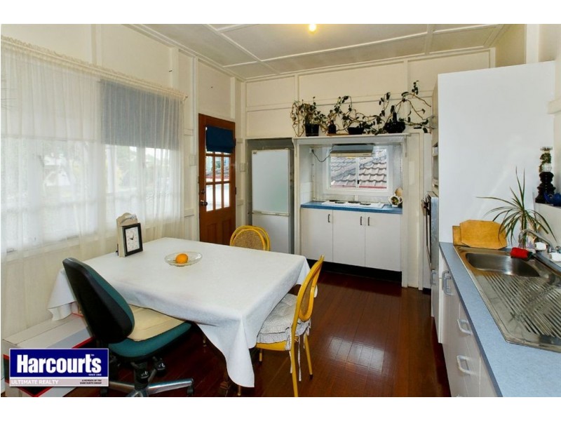 224 Prince Edward Parade, Scarborough QLD 4020