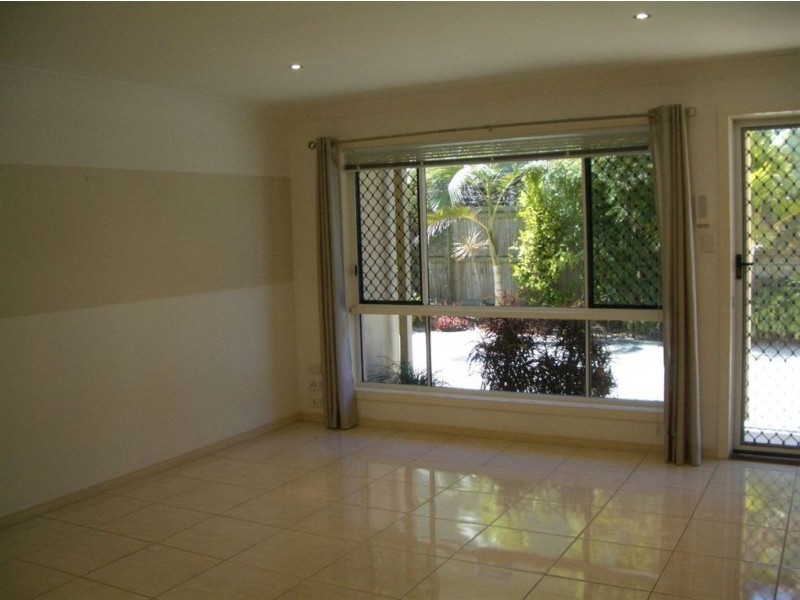 1/20 King Street, Woody Point QLD 4019