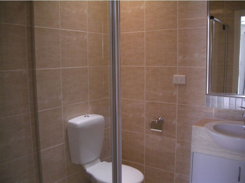 1/20 King Street, Woody Point QLD 4019