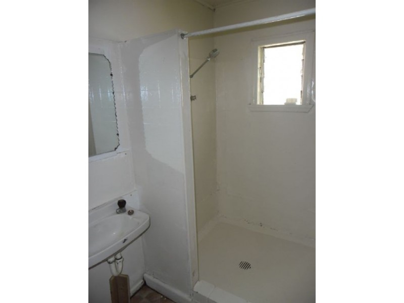 2/3 Eversleigh road, Scarborough QLD 4020