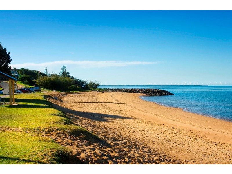 15 Griffith Road, Scarborough QLD 4020