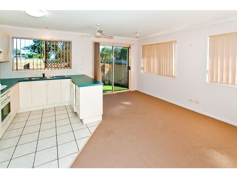 1/33 Steven Street, Redcliffe QLD 4020