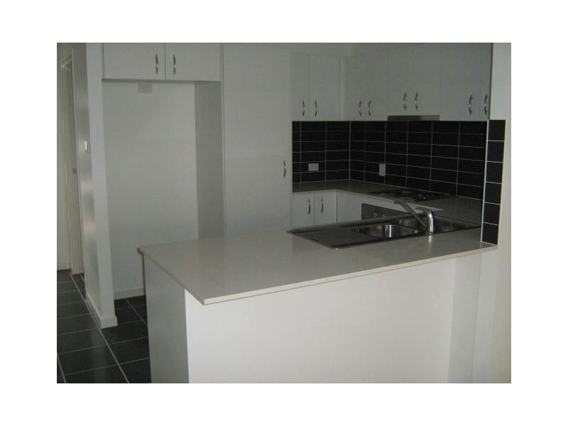 4/19-21 Shield Street, Redcliffe QLD 4020