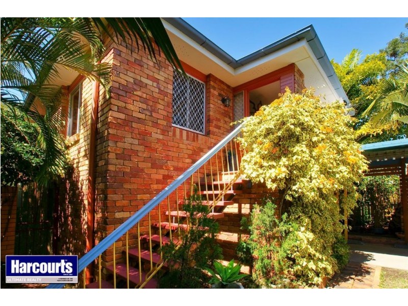 24 Palmtree Avenue, Scarborough QLD 4020