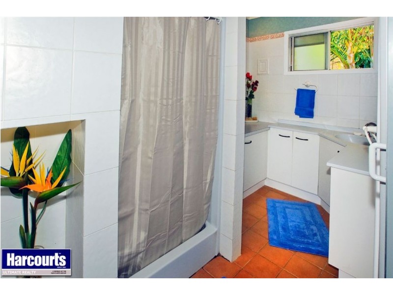 24 Palmtree Avenue, Scarborough QLD 4020