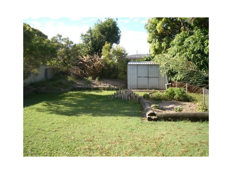 22 Campbell Street, Scarborough QLD 4020