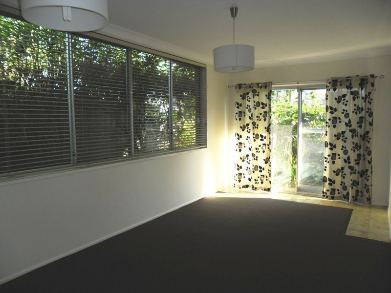 19 Bramble Street, Woody Point QLD 4019