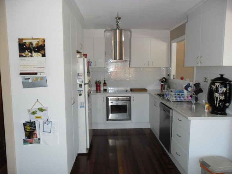 16 Centaur Street, Redcliffe QLD 4020