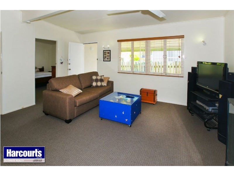 33 Alfred Street, Woody Point QLD 4019