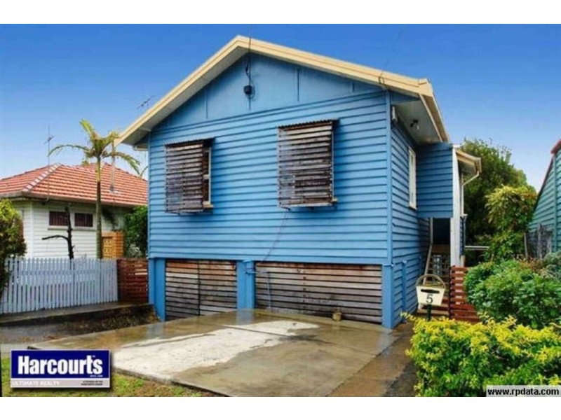 5 Victoria Avenue, Woody Point QLD 4019