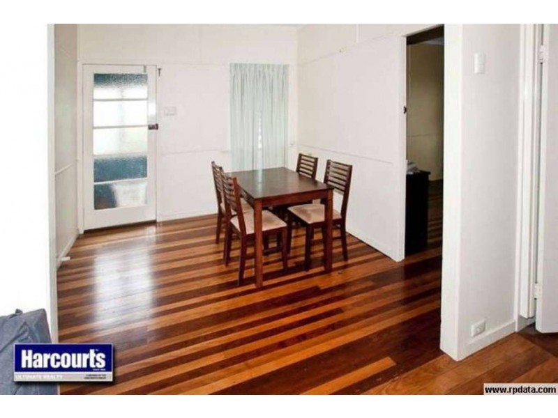 5 Victoria Avenue, Woody Point QLD 4019