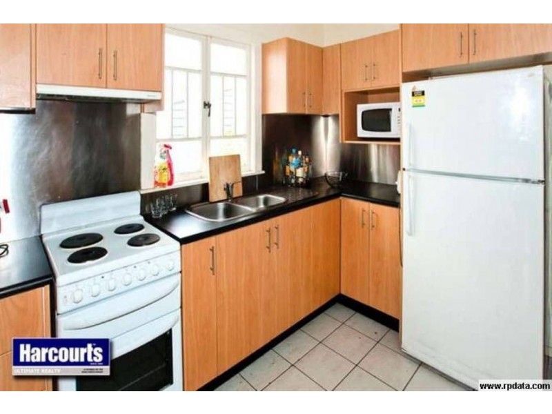 5 Victoria Avenue, Woody Point QLD 4019