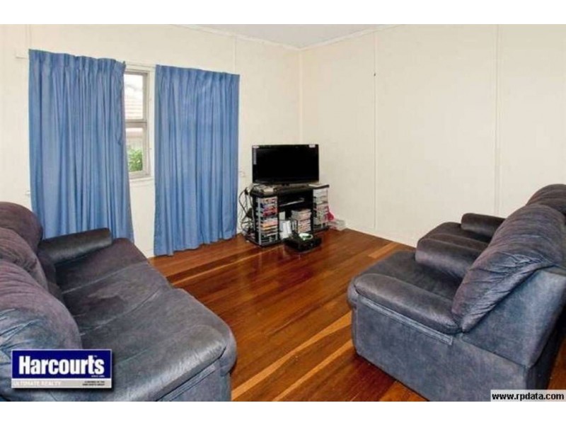 5 Victoria Avenue, Woody Point QLD 4019