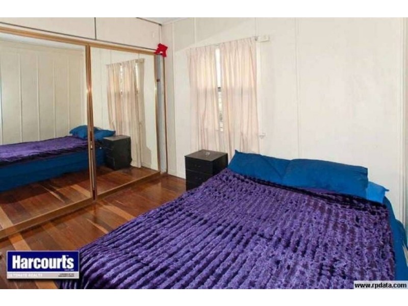 5 Victoria Avenue, Woody Point QLD 4019