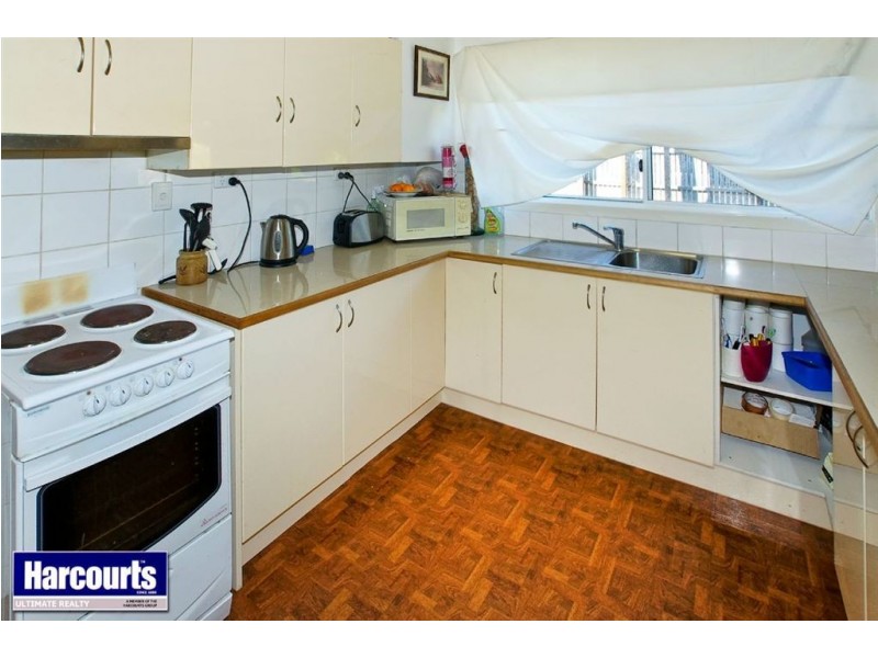 4 Dan Street, Clontarf QLD 4019