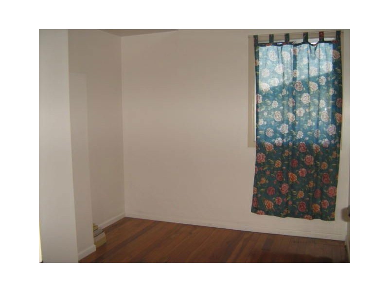 8 Adams Street, Scarborough QLD 4020