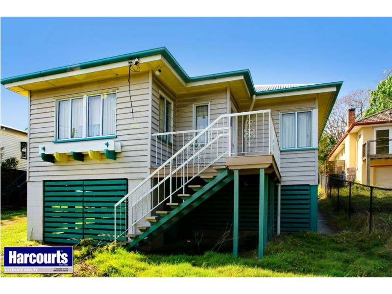 198 Rainbow Street, Sandgate QLD 4017