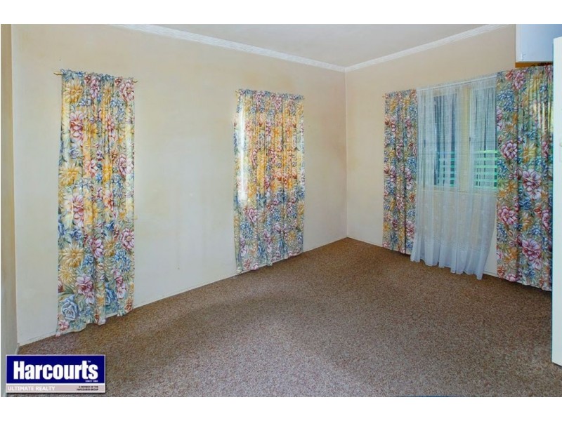 198 Rainbow Street, Sandgate QLD 4017