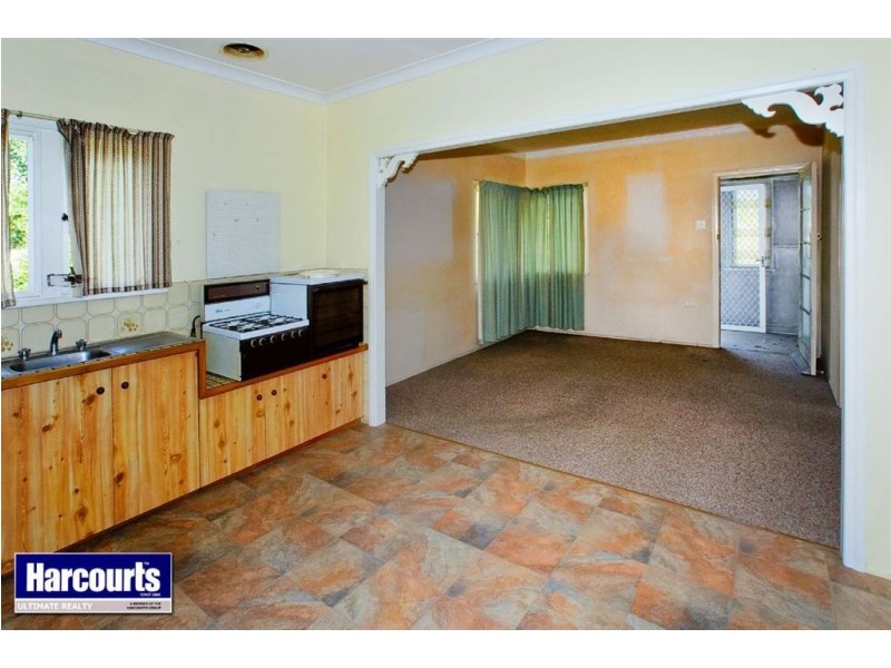 198 Rainbow Street, Sandgate QLD 4017