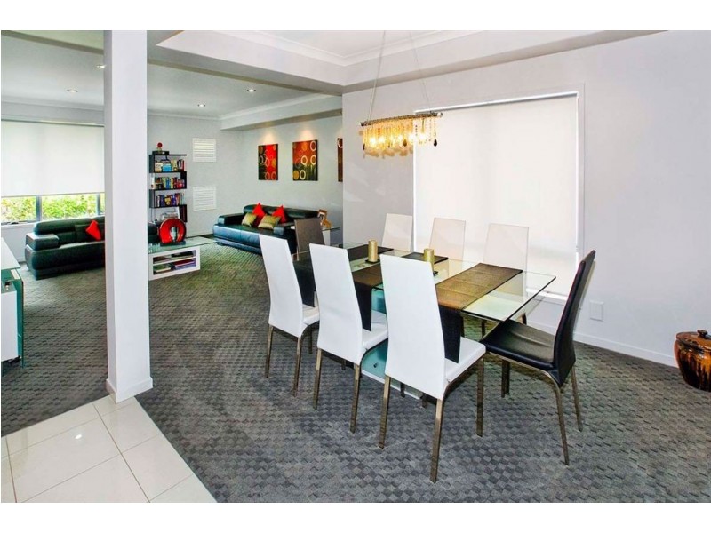 4 Freya Court, Newport QLD 4020