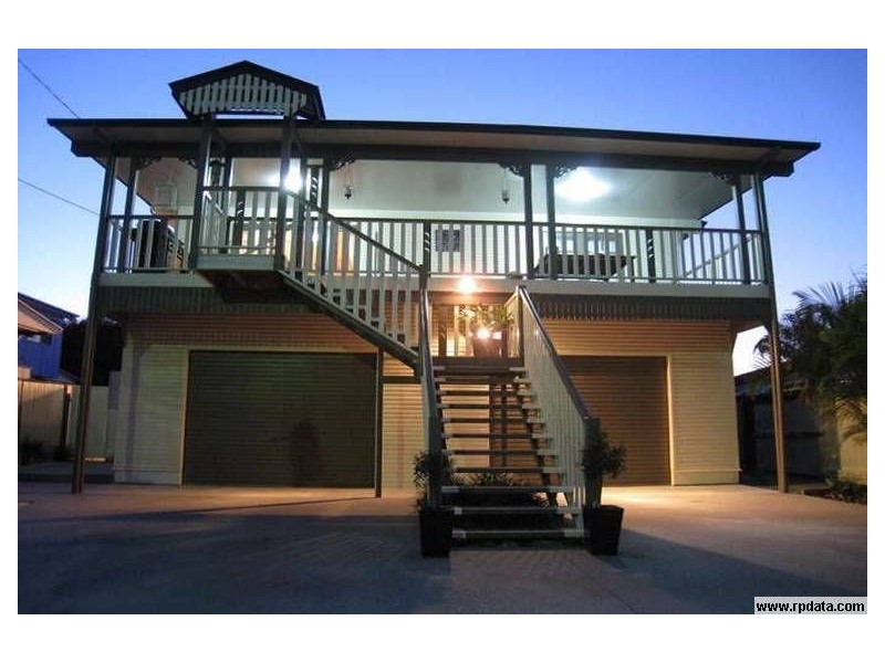 21 Scarborough Road, Redcliffe QLD 4020