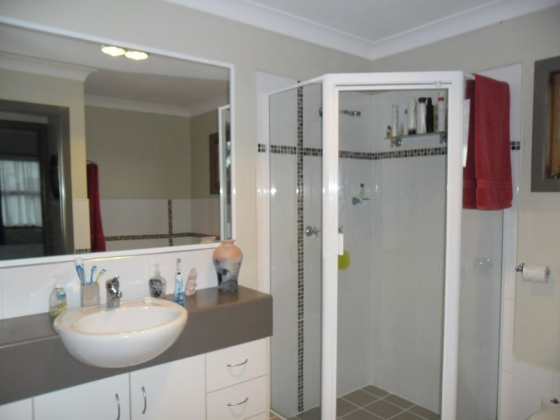 21 Scarborough Road, Redcliffe QLD 4020