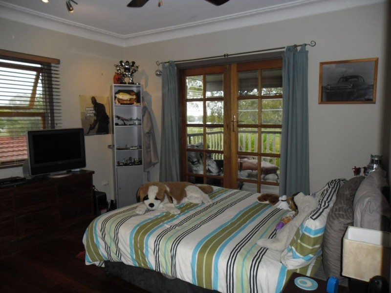 21 Scarborough Road, Redcliffe QLD 4020